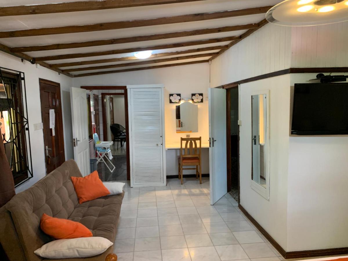 Amitie Chalets Praslin Grand Anse  Exterior photo