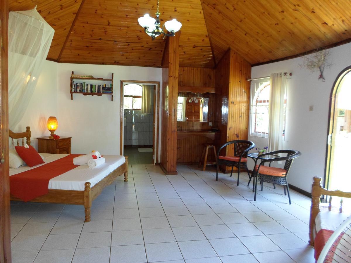Amitie Chalets Praslin Grand Anse  Exterior photo